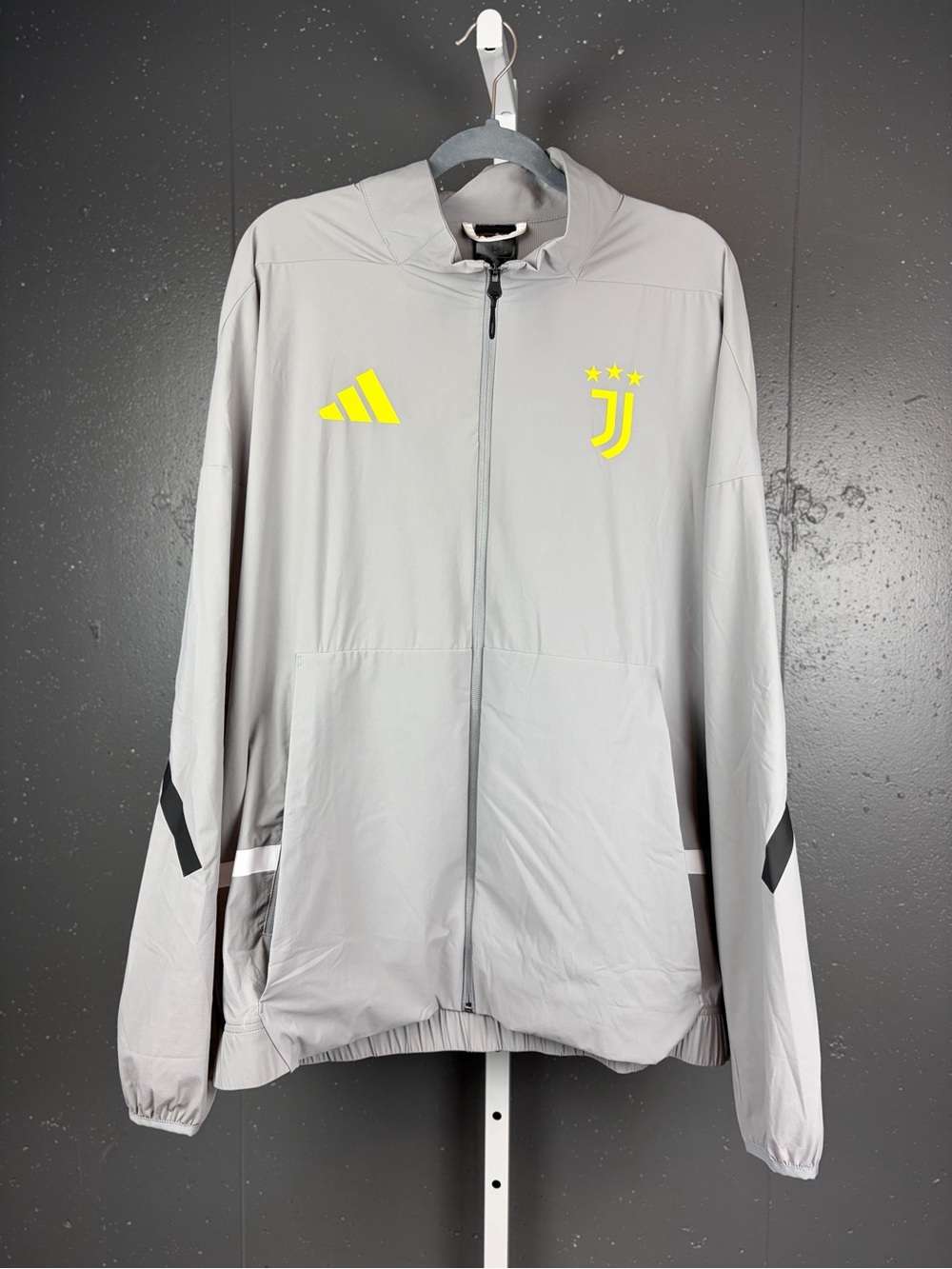 adidas Adult 2025 Juventus Grey Anthem Full-Zip Jacket NWT XL